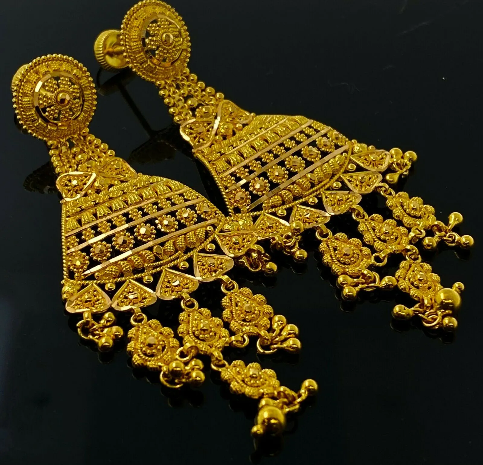 22k Bridal Set Beautiful Solid Gold Ladies Traditional Long Set Design LS1025