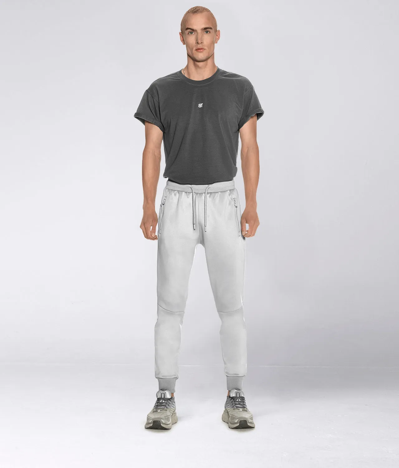 7500 . Momentum Regular-Fit Jogger - Grey