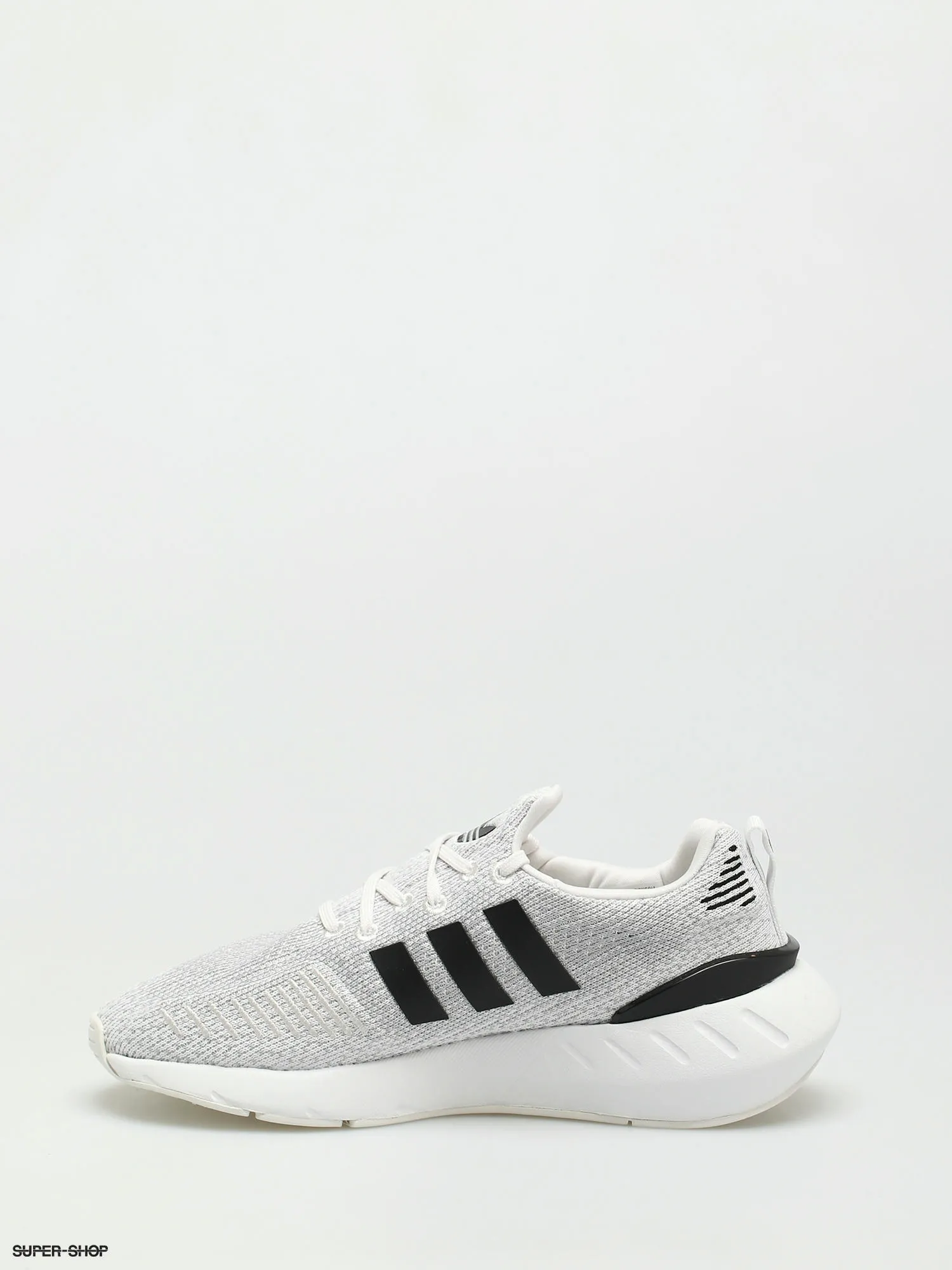 adidas Originals Swift Run 22 Shoes Wmn (crywht/cblack/gretwo)