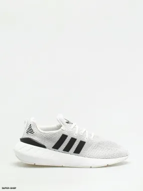 adidas Originals Swift Run 22 Shoes Wmn (crywht/cblack/gretwo)