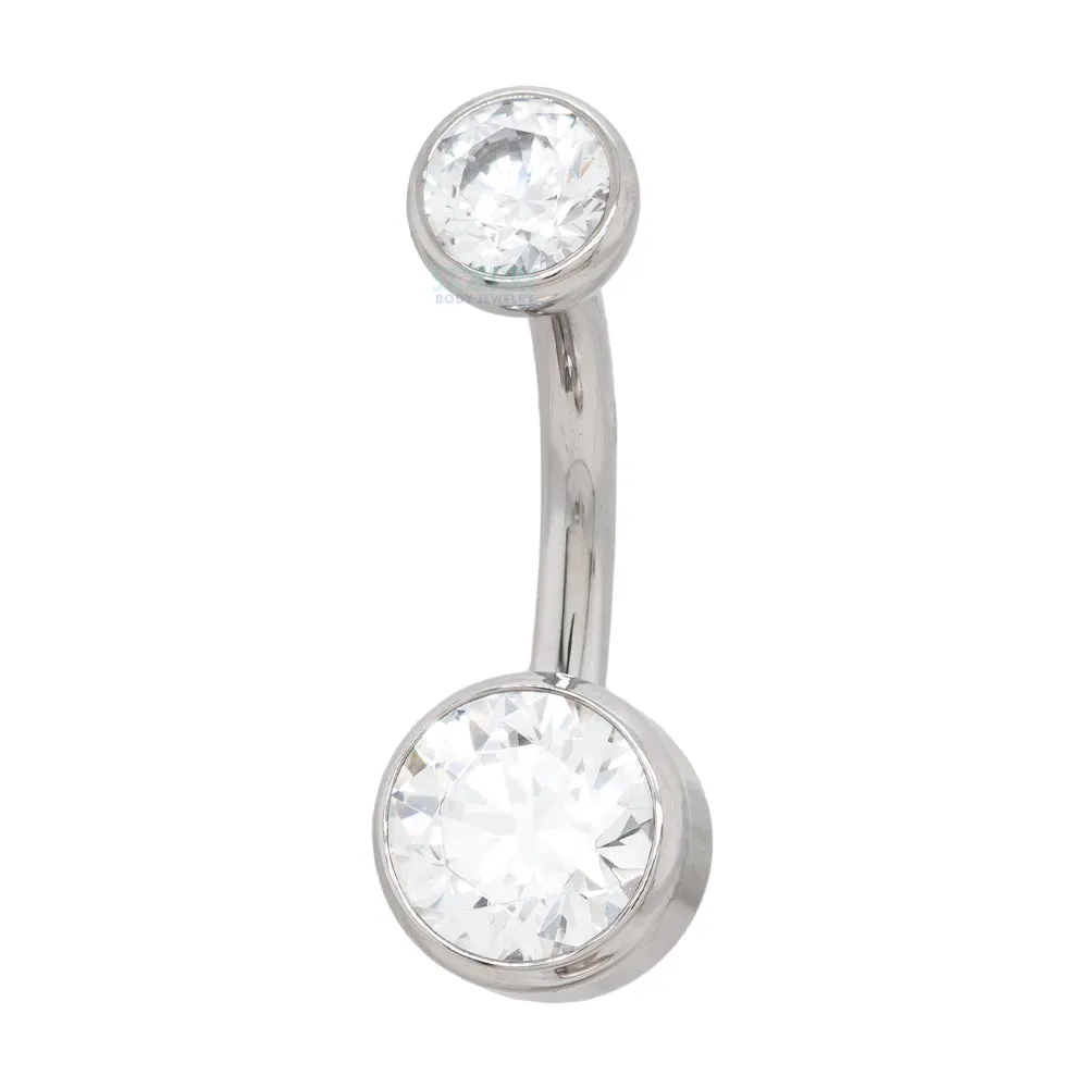 Bezel-set Faceted Gem Navel Curve