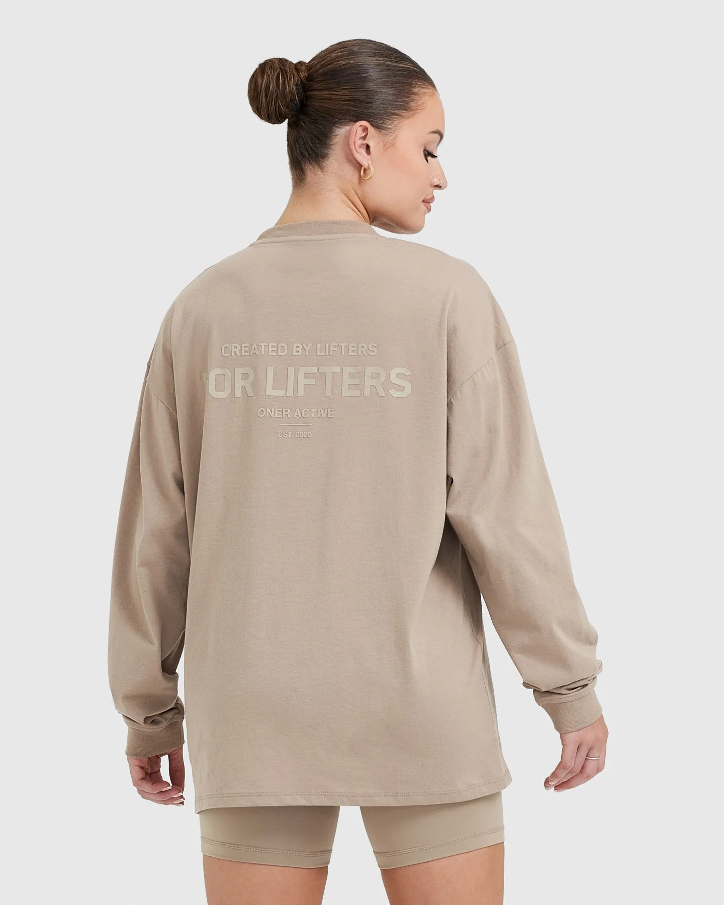 Classic Lifters Graphic Oversized Lightweight Long Sleeve Top | Sandstone