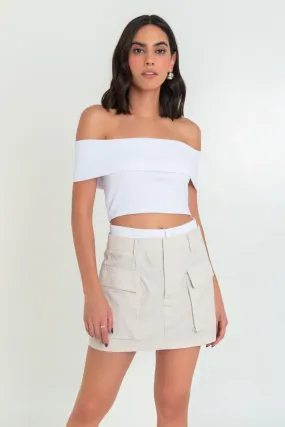 Crop top de hombros descubiertos manga corta