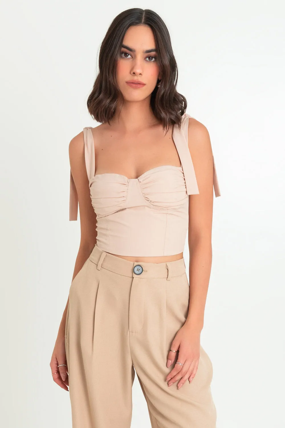 Crop top escote corazón tirantes con nudo