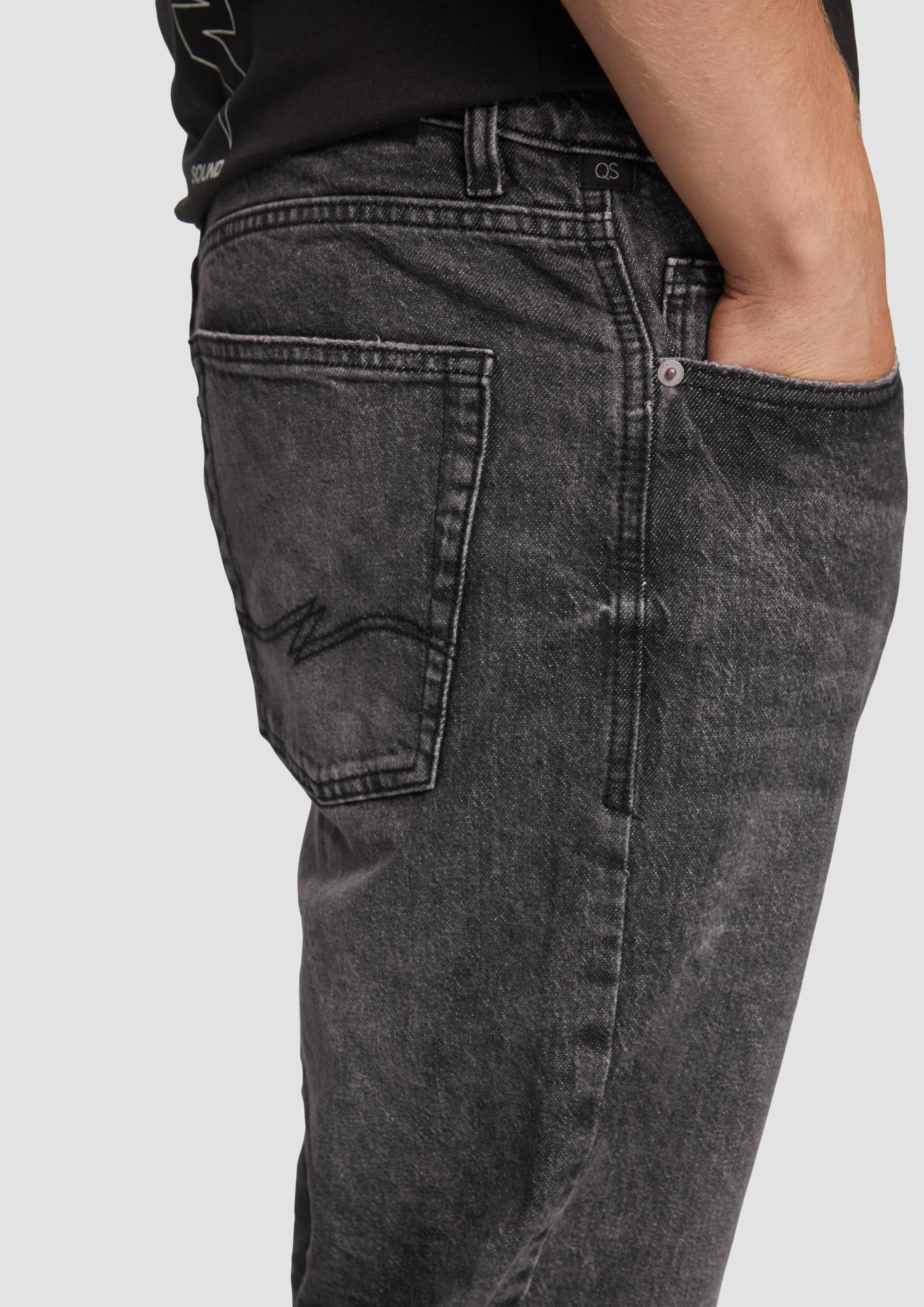 Cropped jeans / relaxed fit / mid rise / tapered leg