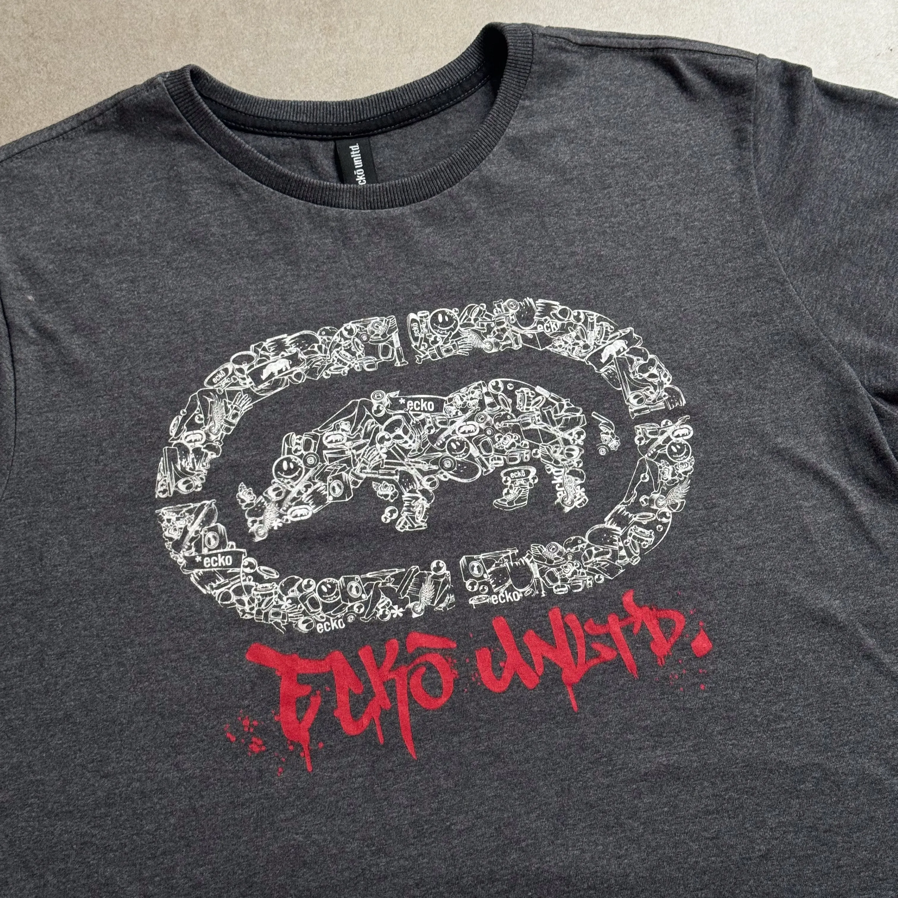 Ecko Unltd Graphic Tee - M