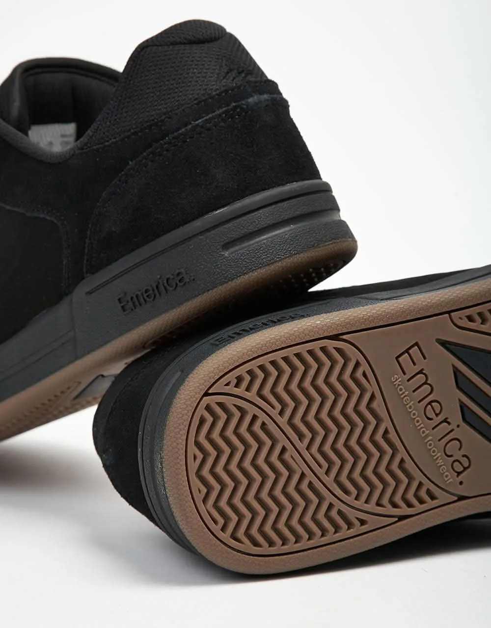 Emerica Heritic Skate Shoes - Black/Black