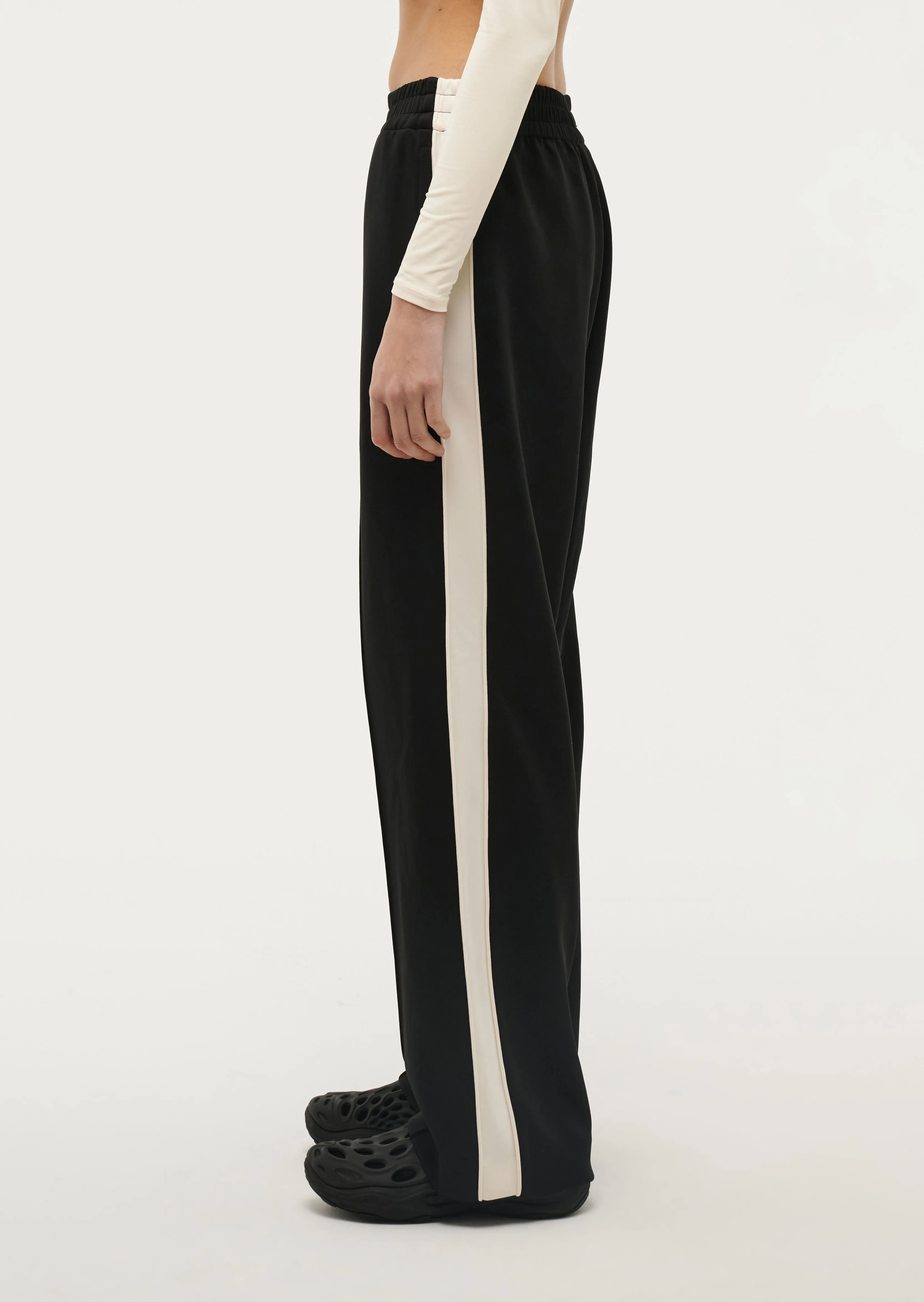 MAN DOWN TRACK PANT IN BLACK