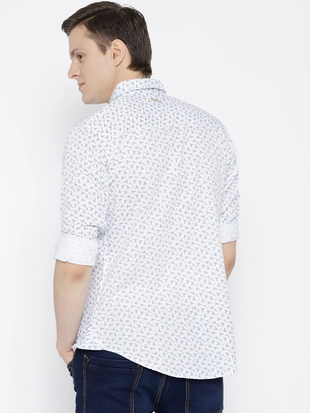 Men White Slim Fit Printed Casual Shirt