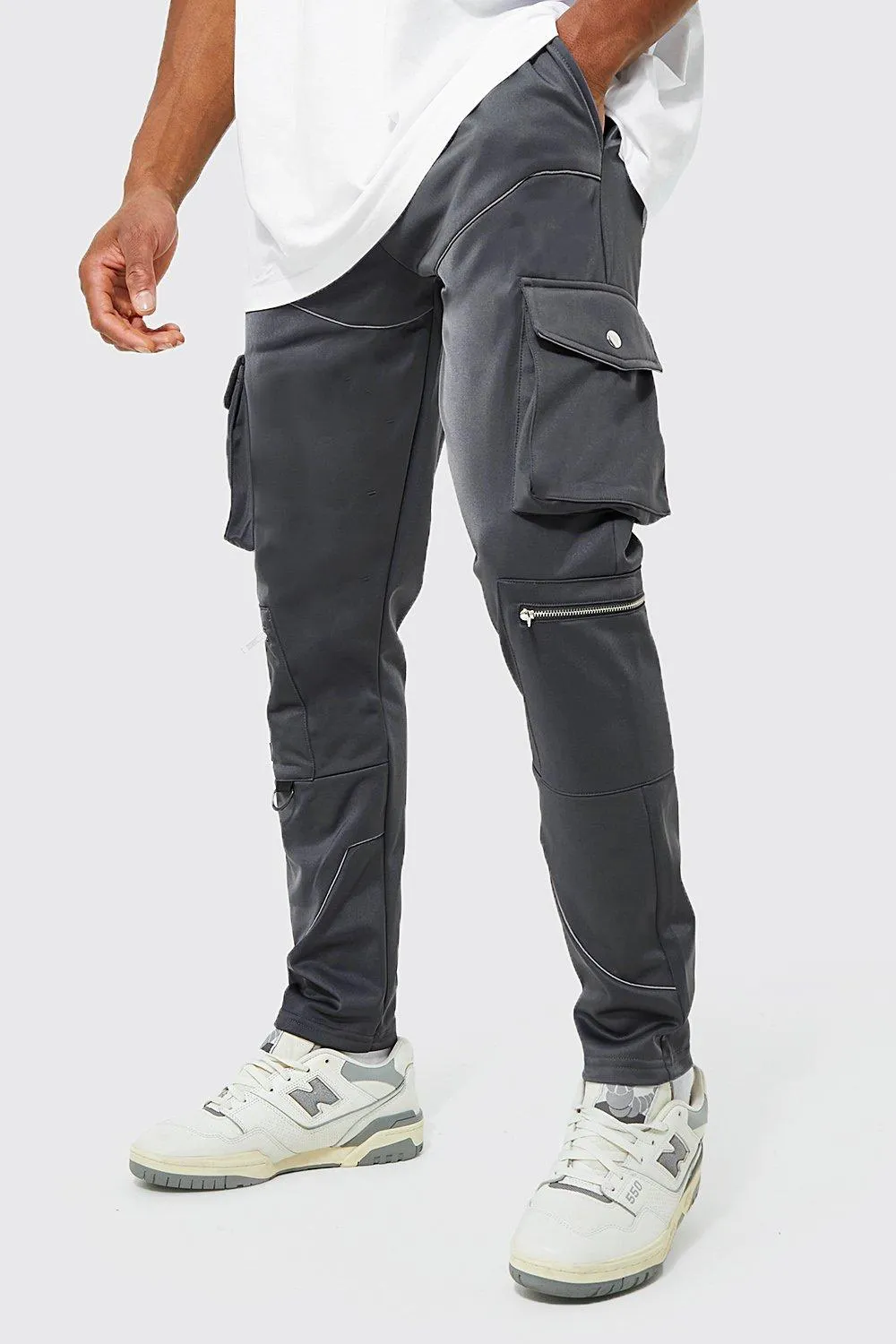 Tapered Tricot Cargo Jogger With Piping