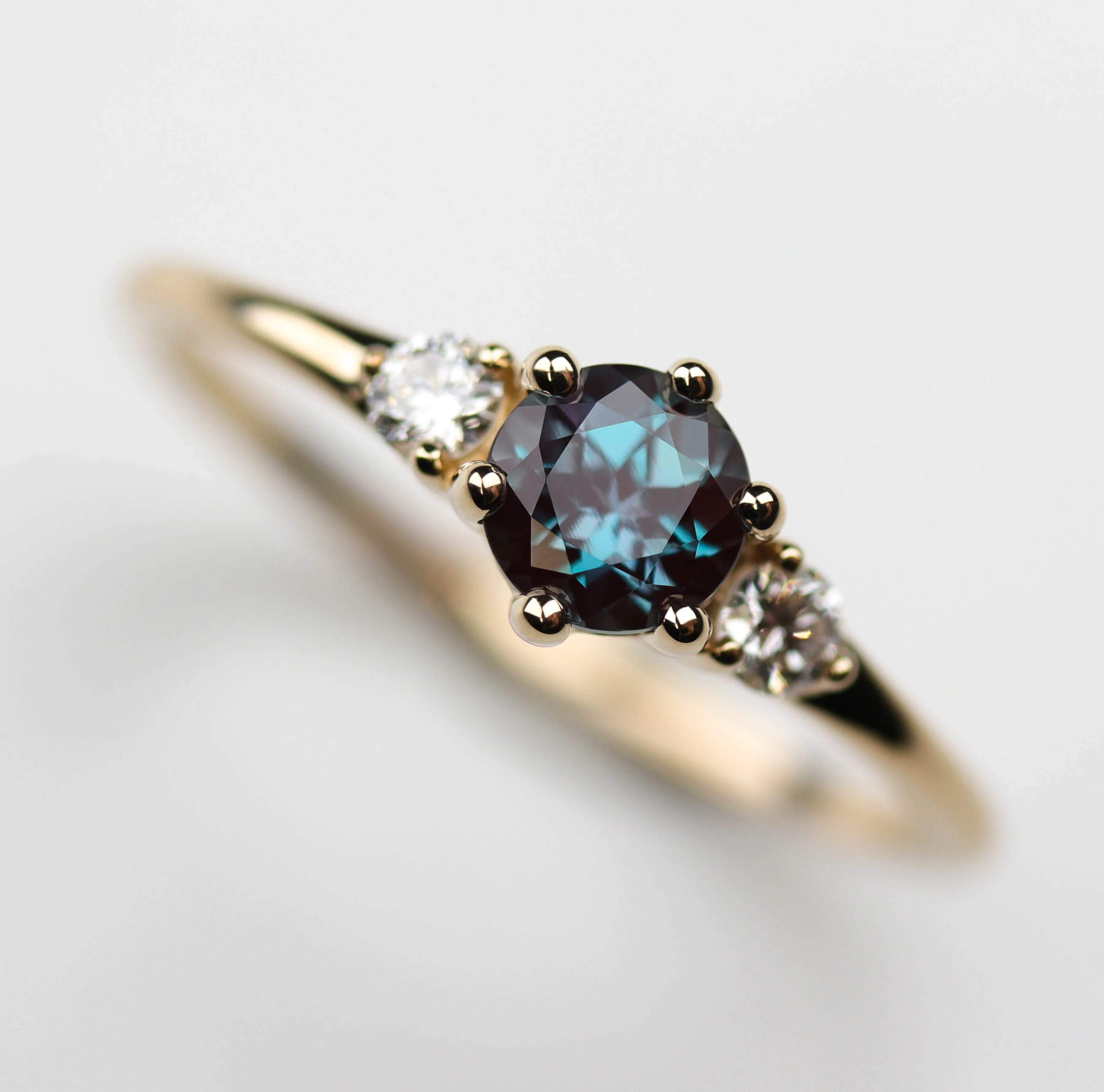 Three Stone Ring with Lab-grown Alexandrite