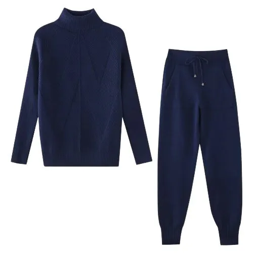 Women's knitted tracksuit