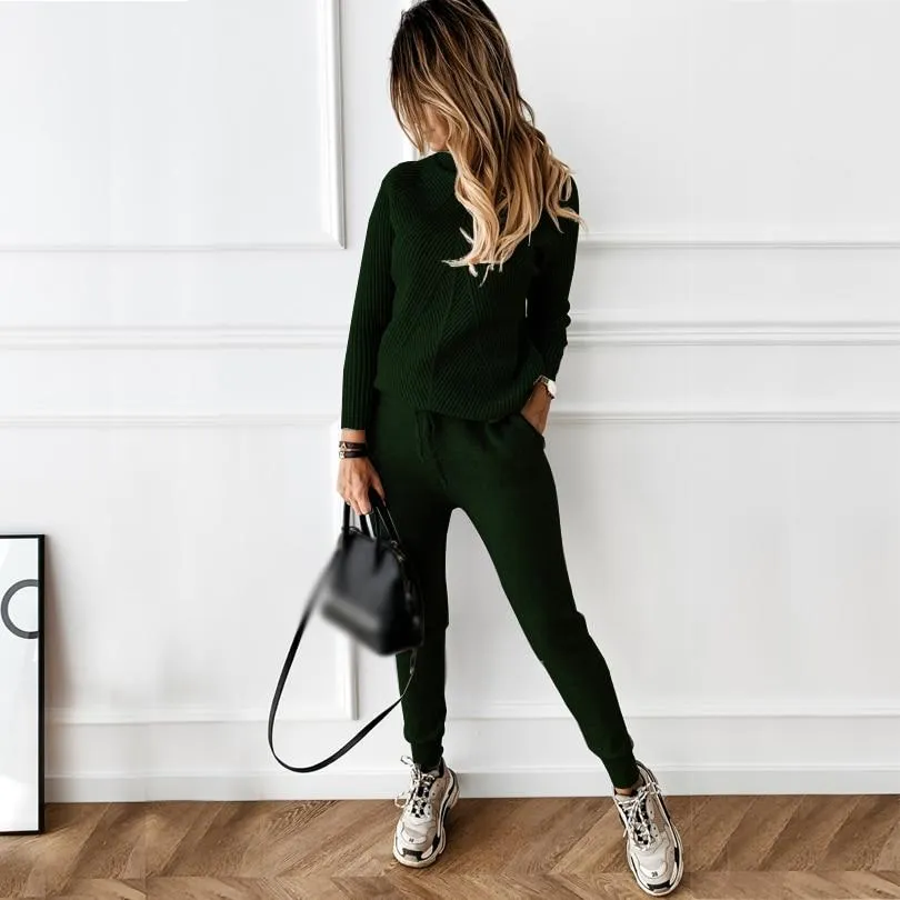 Women's knitted tracksuit