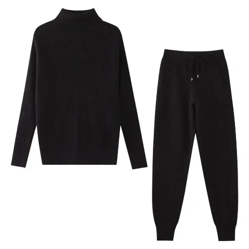 Women's knitted tracksuit